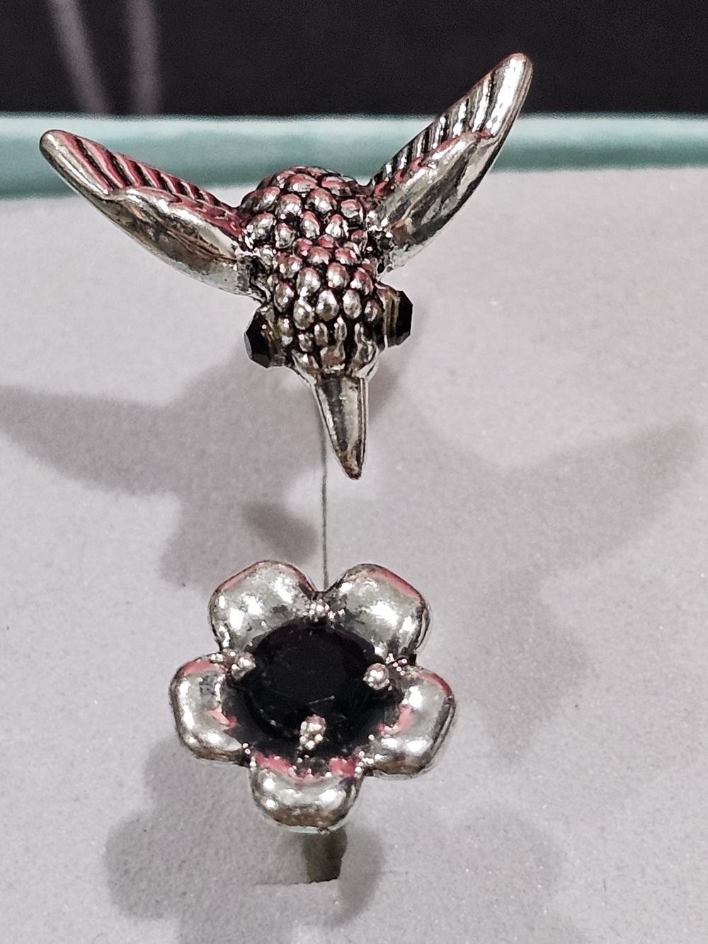Hummingbird Feeding on Flower Ring  Bird Adjustable Costume Jewelry New Delicate